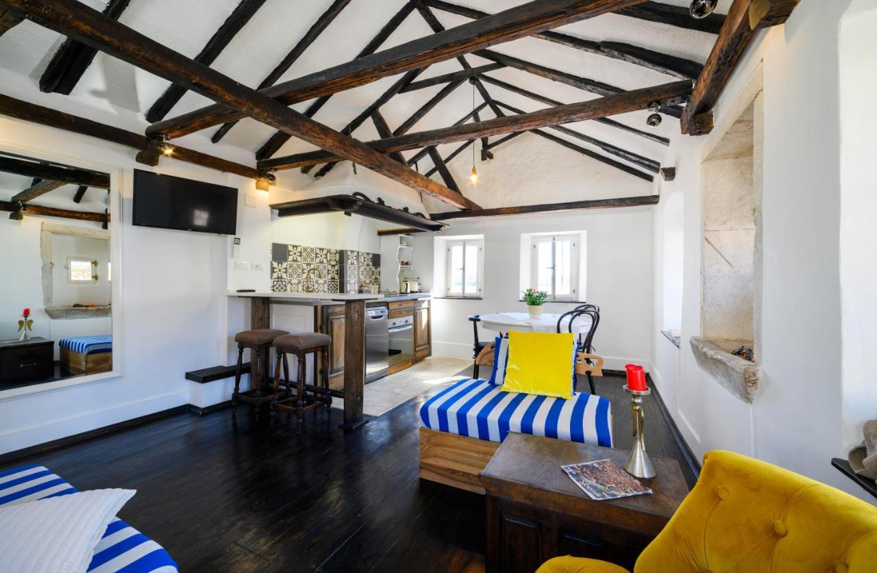Swan Adriatic Apartment & Room Шибеник Экстерьер фото