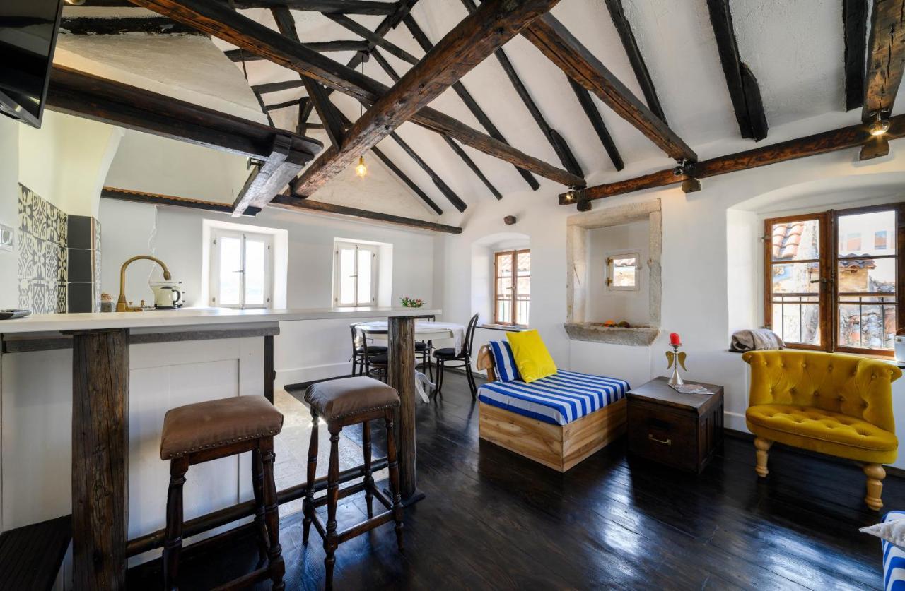 Swan Adriatic Apartment & Room Шибеник Экстерьер фото