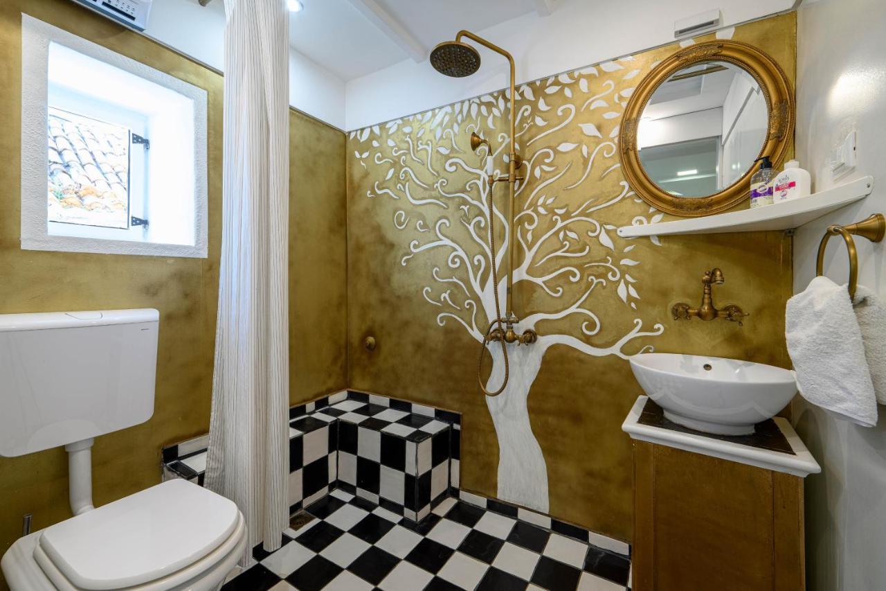 Swan Adriatic Apartment & Room Шибеник Экстерьер фото