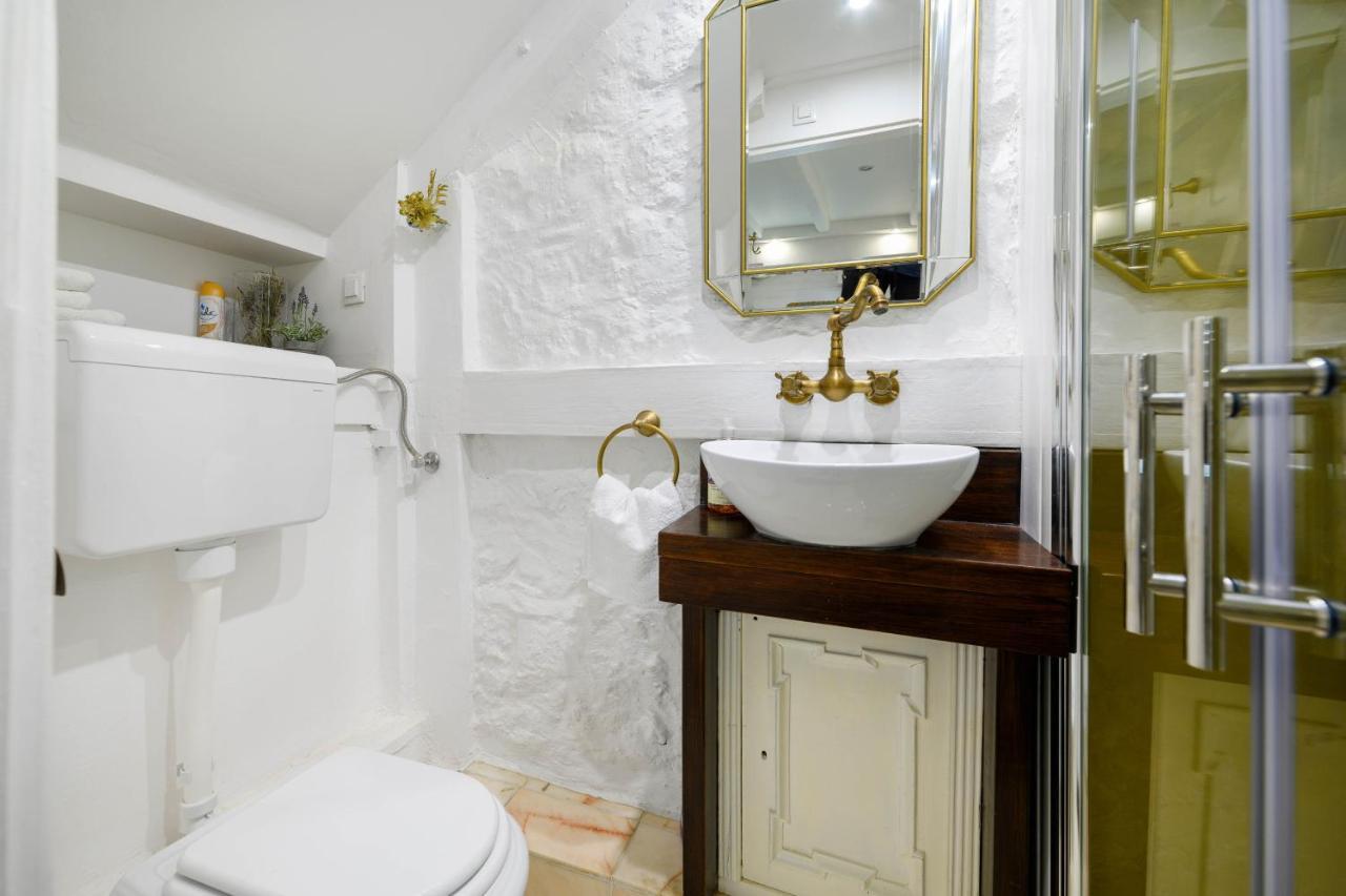 Swan Adriatic Apartment & Room Шибеник Экстерьер фото