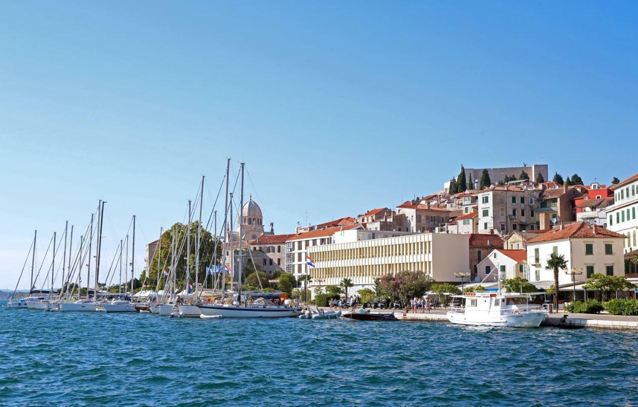 Swan Adriatic Apartment & Room Шибеник Экстерьер фото