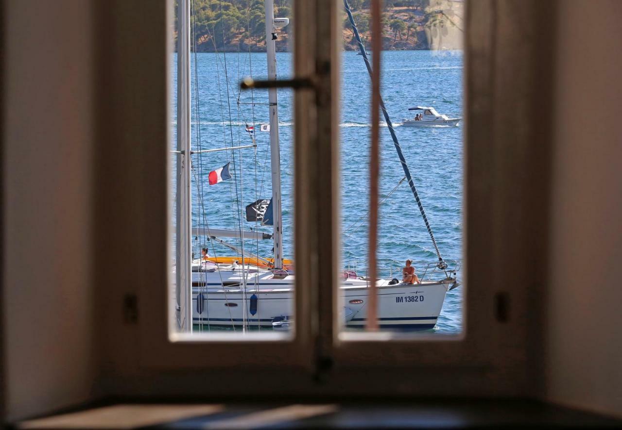 Swan Adriatic Apartment & Room Шибеник Экстерьер фото